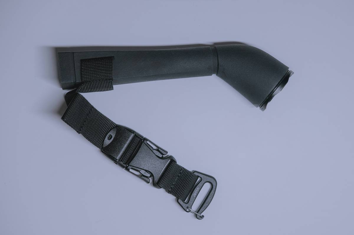 Comparison of different Quick-Release Buckles on climbing helmets under field conditions