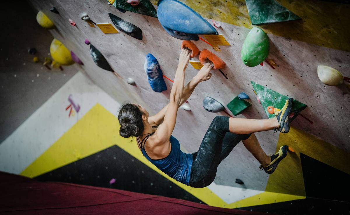 Indoor Climbing Gear for Beginners: 7 Essential Tips to Avoid Costly Mistakes